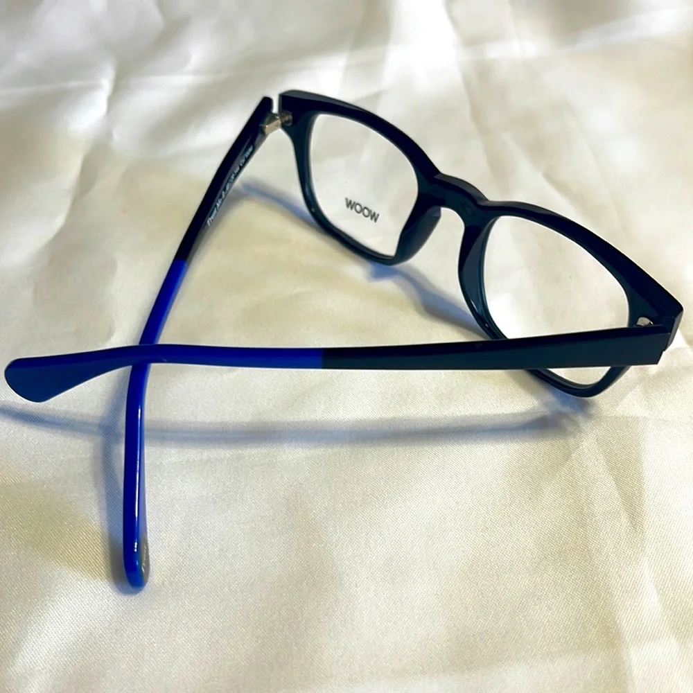 WOOW eyeglass frame - Picture 2 of 4
